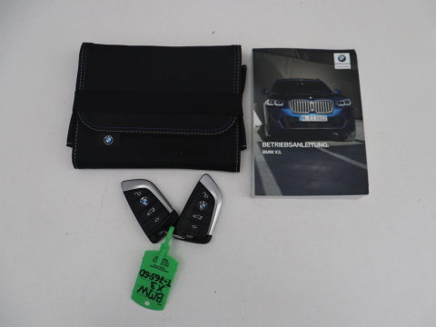 BMW X3 xDrive20i High Executive | Trekhaak | Stoelverwarming | Pano.Dak | Keyless Entry |