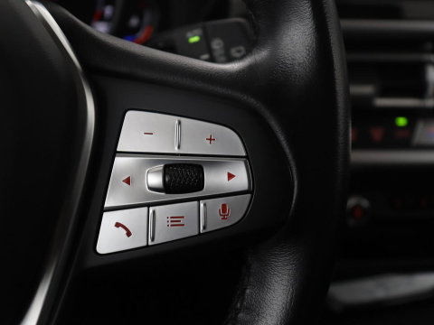 BMW X3 xDrive20i High Executive | Trekhaak | Stoelverwarming | Pano.Dak | Keyless Entry |