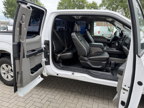 Ford F 150 XL V6 330pk automaat 4x4 / 5 persoons / Prins LPG / vaste prijs rijklaar € 24.950 ex btw / airco / cruise / leer / stoelverwarming / trekhaak / euro 6
