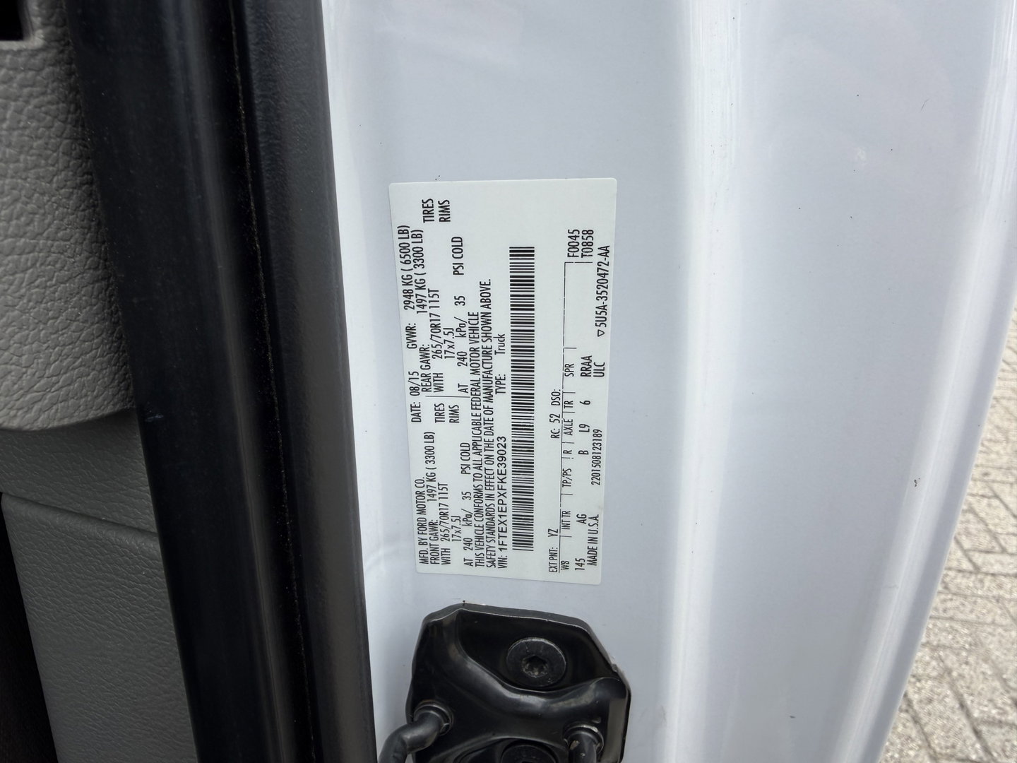 Ford F 150 XL V6 330pk automaat 4x4 / 5 persoons / Prins LPG / vaste prijs rijklaar € 24.950 ex btw / airco / cruise / leer / stoelverwarming / trekhaak / euro 6