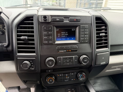 Ford F 150 XL V6 330pk automaat 4x4 / 5 persoons / Prins LPG / vaste prijs rijklaar € 24.950 ex btw / airco / cruise / leer / stoelverwarming / trekhaak / euro 6