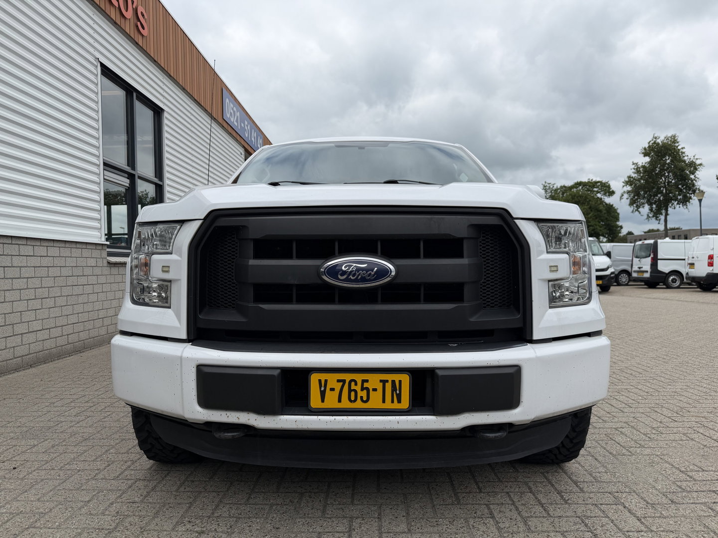 Ford F 150 XL V6 330pk automaat 4x4 / 5 persoons / Prins LPG / vaste prijs rijklaar € 24.950 ex btw / airco / cruise / leer / stoelverwarming / trekhaak / euro 6