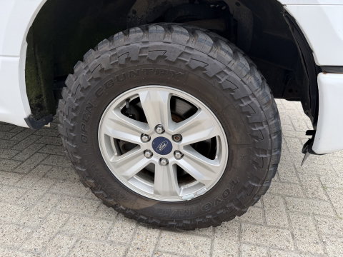 Ford F 150 XL V6 330pk automaat 4x4 / 5 persoons / Prins LPG / vaste prijs rijklaar € 24.950 ex btw / airco / cruise / leer / stoelverwarming / trekhaak / euro 6