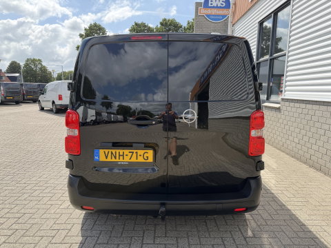Opel Vivaro 1.5 CDTI L2H1 Edition / vaste prijs rijklaar € 18.950 ex btw / euro 6 / bpm vrij / lease vanaf € 319 / dubbele schuifdeur / zwart metallic / trekhaak / pdc voor en achter