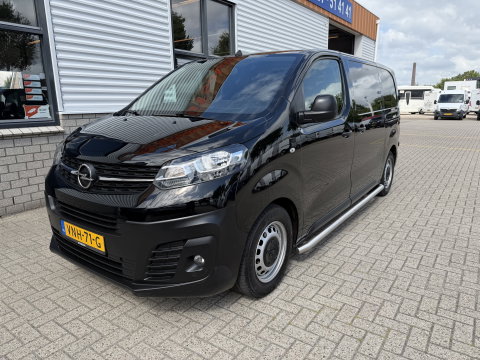Opel Vivaro 1.5 CDTI L2H1 Edition / vaste prijs rijklaar € 18.950 ex btw / euro 6 / bpm vrij / lease vanaf € 319 / dubbele schuifdeur / zwart metallic / trekhaak / pdc voor en achter
