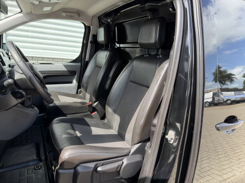 Opel Vivaro 1.5 CDTI L2H1 Edition / vaste prijs rijklaar € 18.950 ex btw / euro 6 / bpm vrij / lease vanaf € 319 / dubbele schuifdeur / zwart metallic / trekhaak / pdc voor en achter