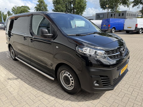 Opel Vivaro 1.5 CDTI L2H1 Edition / vaste prijs rijklaar € 18.950 ex btw / euro 6 / bpm vrij / lease vanaf € 319 / dubbele schuifdeur / zwart metallic / trekhaak / pdc voor en achter