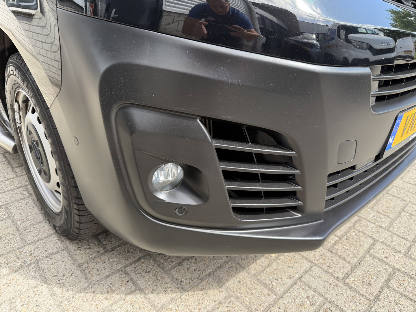 Opel Vivaro 1.5 CDTI L2H1 Edition / vaste prijs rijklaar € 18.950 ex btw / euro 6 / bpm vrij / lease vanaf € 319 / dubbele schuifdeur / zwart metallic / trekhaak / pdc voor en achter