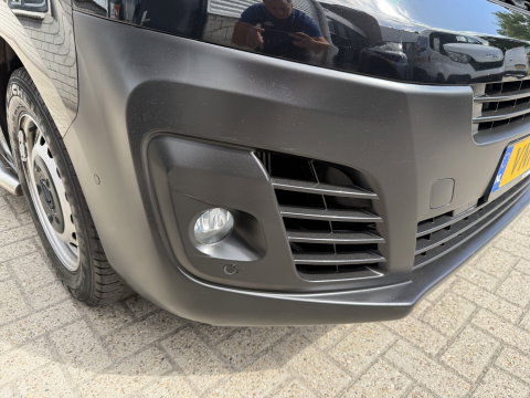 Opel Vivaro 1.5 CDTI L2H1 Edition / vaste prijs rijklaar € 18.950 ex btw / euro 6 / bpm vrij / lease vanaf € 319 / dubbele schuifdeur / zwart metallic / trekhaak / pdc voor en achter