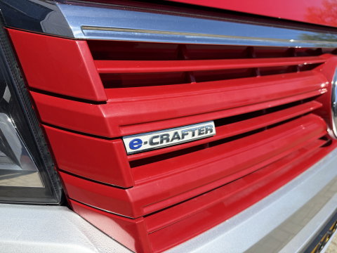 Volkswagen Crafter e-Crafter L3H3 36 kWh / Thermo King koel vries dag en nacht koeling - 22 graden celsius / rijbereik 120 km / airco / cruise / camera / pdc rondom / zero emissie