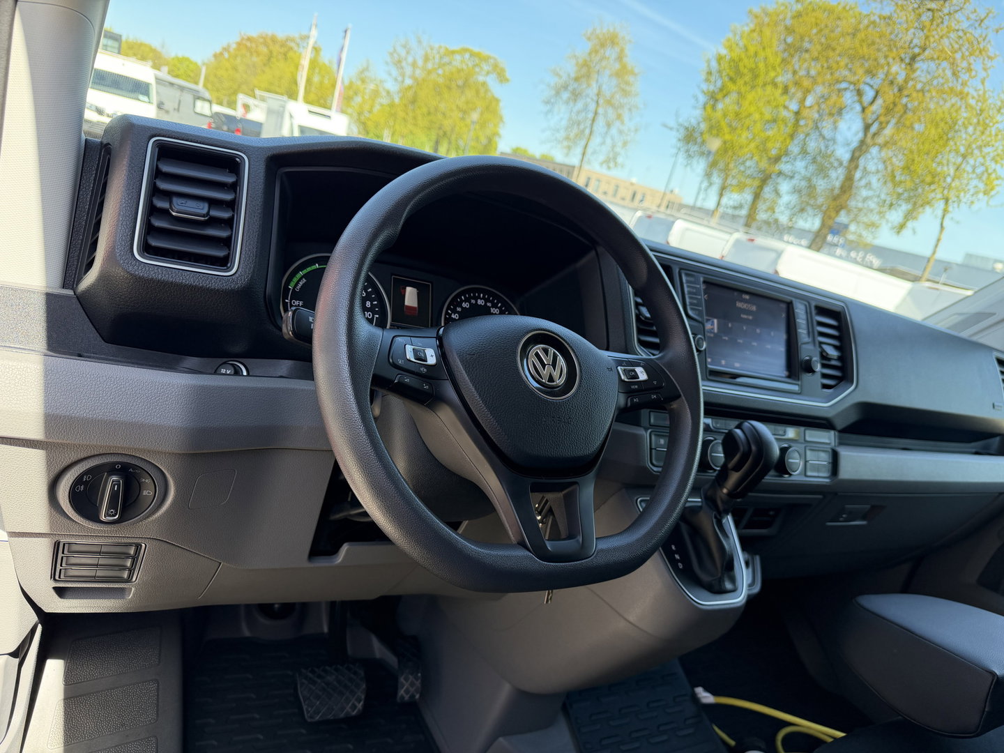 Volkswagen Crafter e-Crafter L3H3 36 kWh / Thermo King koel vries dag en nacht koeling - 22 graden celsius / rijbereik 120 km / airco / cruise / camera / pdc rondom / zero emissie