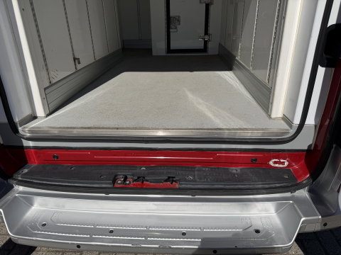 Volkswagen Crafter e-Crafter L3H3 36 kWh / Thermo King koel vries dag en nacht koeling - 22 graden celsius / rijbereik 120 km / airco / cruise / camera / pdc rondom / zero emissie