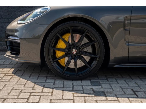 Porsche Panamera Sport Turismo 4.0 Turbo S E-Hybrid 680PK / Ceramic / Sports Chrono / Sport Design