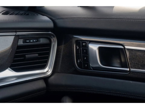 Porsche Panamera Sport Turismo 4.0 Turbo S E-Hybrid 680PK / Ceramic / Sports Chrono / Sport Design