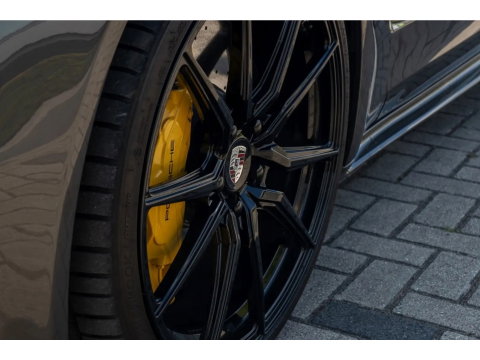 Porsche Panamera Sport Turismo 4.0 Turbo S E-Hybrid 680PK / Ceramic / Sports Chrono / Sport Design