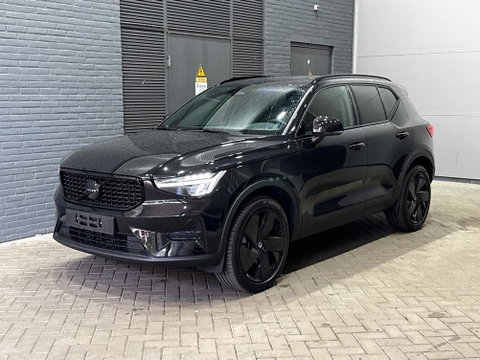Volvo XC40 2.0 B3 Plus Black Edition | Harman/Kardon | Pilot Assist | Camera | BLIS | Memory | Stoel+Stuurverwarming | Keyless | ACC | 20 Inch