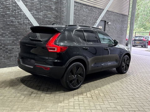 Volvo XC40 2.0 B3 Plus Black Edition | Harman/Kardon | Camera | Stoel+Stuurverwarming | Memory | Keyless | 20 Inch
