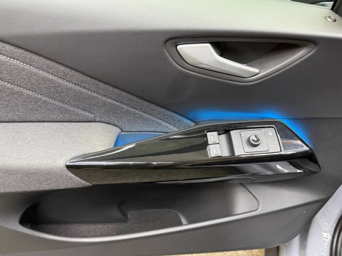 Volkswagen ID.3 Pro 59 kWh, 18"LM, Zwart dak, Moonstone Grey, Adaptive Cruise, Sfeer