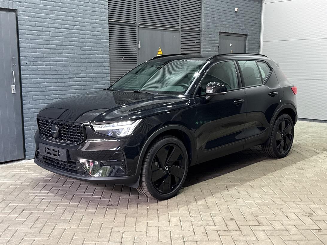 Volvo XC40 2.0 B3 Plus Black Edition | Harman/Kardon | Camera | Stoel+Stuurverwarming | Memory | Keyless | 20 Inch