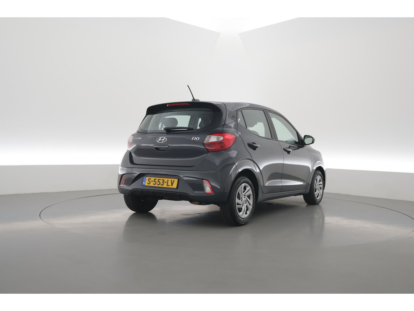 Hyundai i10 1.0 Comfort | Rijklaar! | Cruise Control | All Season | Lane Assist | DAB | Apple CarPlay & Android Auto