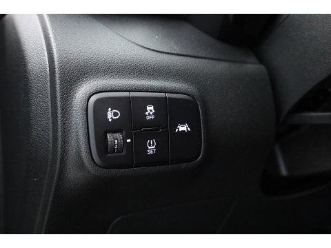 Hyundai i10 1.0 Comfort | Rijklaar! | Cruise Control | All Season | Lane Assist | DAB | Apple CarPlay & Android Auto