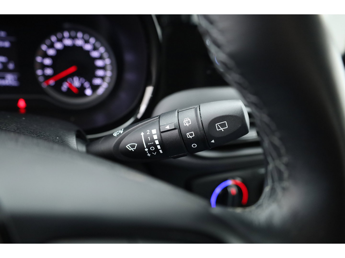 Hyundai i10 1.0 Comfort | Rijklaar! | Cruise Control | All Season | Lane Assist | DAB | Apple CarPlay & Android Auto