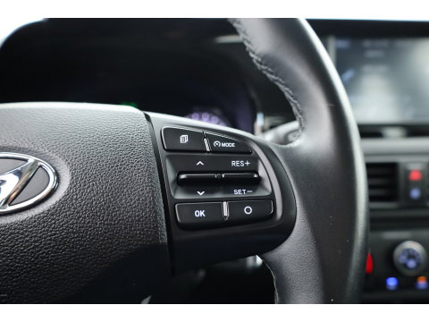 Hyundai i10 1.0 Comfort | Rijklaar! | Cruise Control | All Season | Lane Assist | DAB | Apple CarPlay & Android Auto