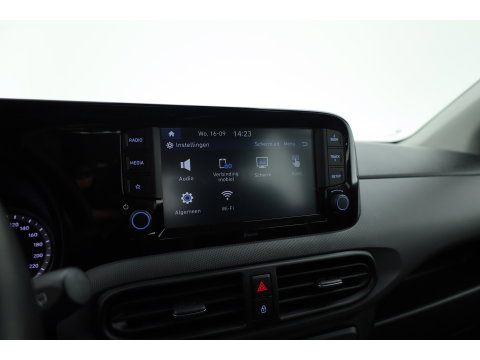 Hyundai i10 1.0 Comfort | Rijklaar! | Cruise Control | All Season | Lane Assist | DAB | Apple CarPlay & Android Auto