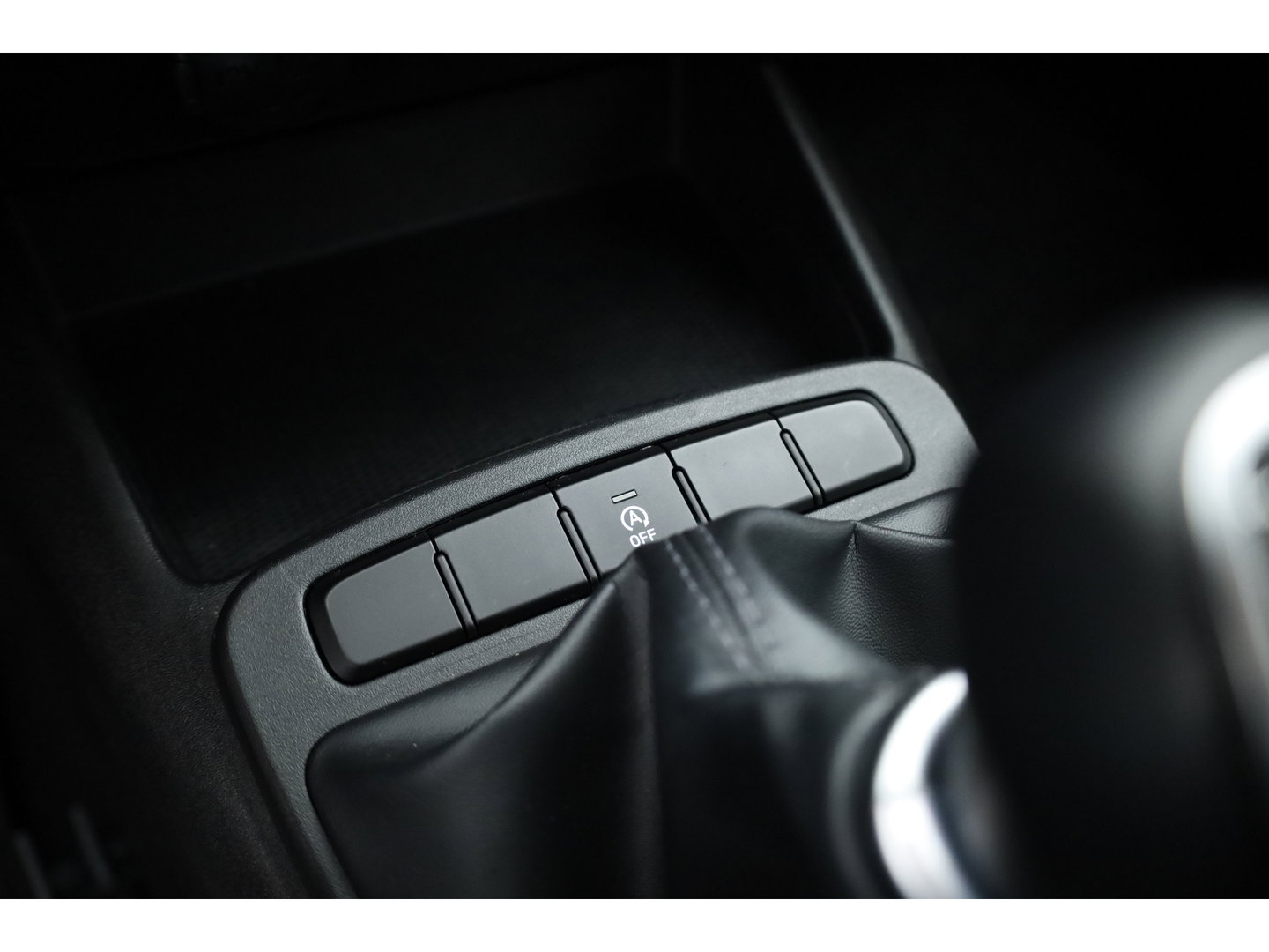 Hyundai i10 1.0 Comfort | Rijklaar! | Cruise Control | All Season | Lane Assist | DAB | Apple CarPlay & Android Auto