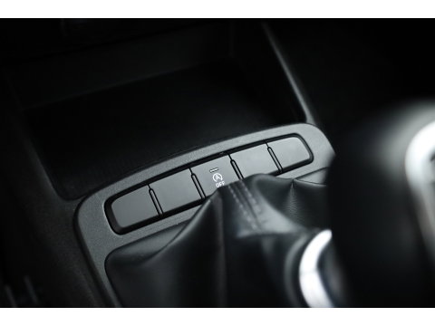 Hyundai i10 1.0 Comfort | Rijklaar! | Cruise Control | All Season | Lane Assist | DAB | Apple CarPlay & Android Auto