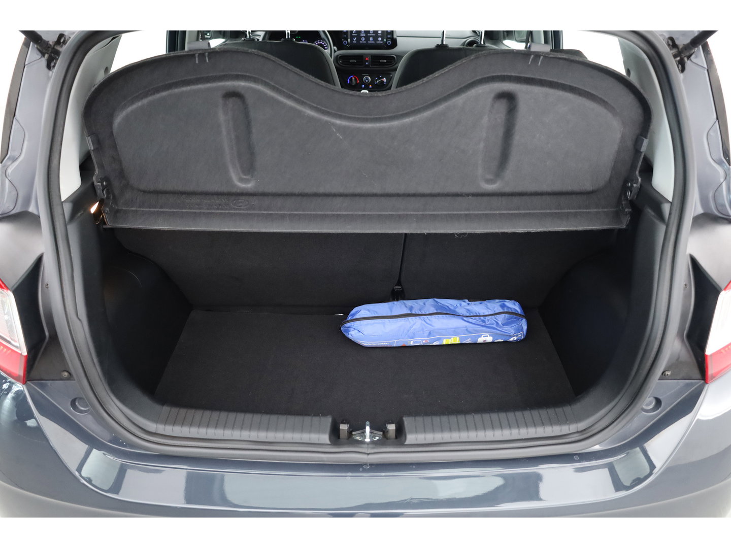 Hyundai i10 1.0 Comfort | Rijklaar! | Cruise Control | All Season | Lane Assist | DAB | Apple CarPlay & Android Auto
