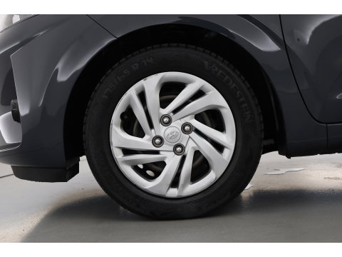 Hyundai i10 1.0 Comfort | Rijklaar! | Cruise Control | All Season | Lane Assist | DAB | Apple CarPlay & Android Auto