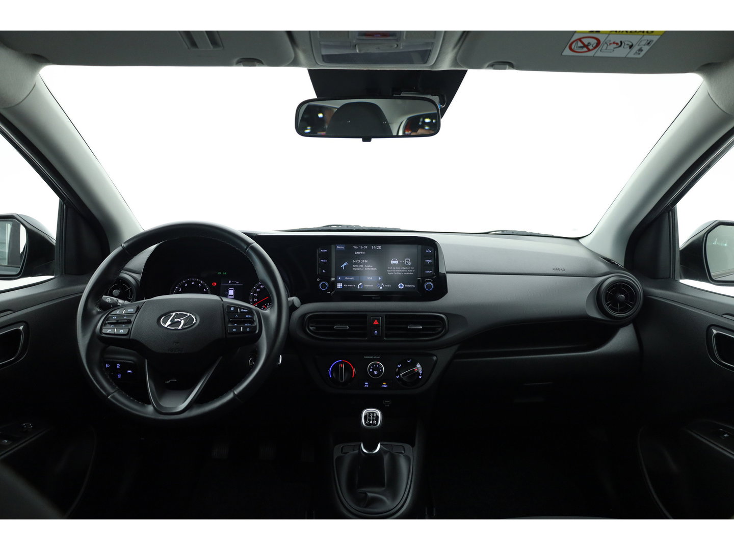 Hyundai i10 1.0 Comfort | Rijklaar! | Cruise Control | All Season | Lane Assist | DAB | Apple CarPlay & Android Auto