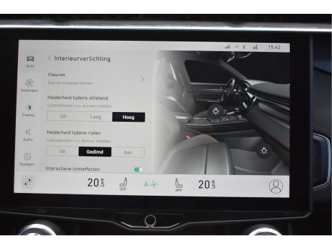 Lynk & Co 01 1.5 PHEV 261 pk | Facelift | Trekhaak | 360 gr.camera | Pano | Keyless | Carplay | DAB | Full LED