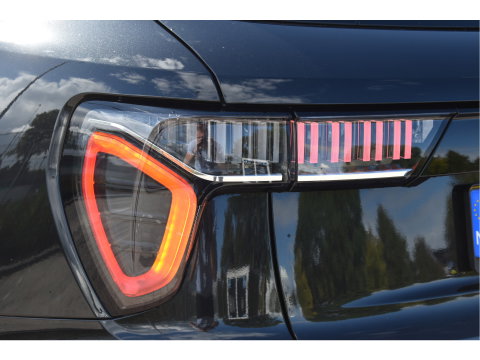 Lynk & Co 01 1.5 PHEV 261 pk | Facelift | Trekhaak | 360 gr.camera | Pano | Keyless | Carplay | DAB | Full LED