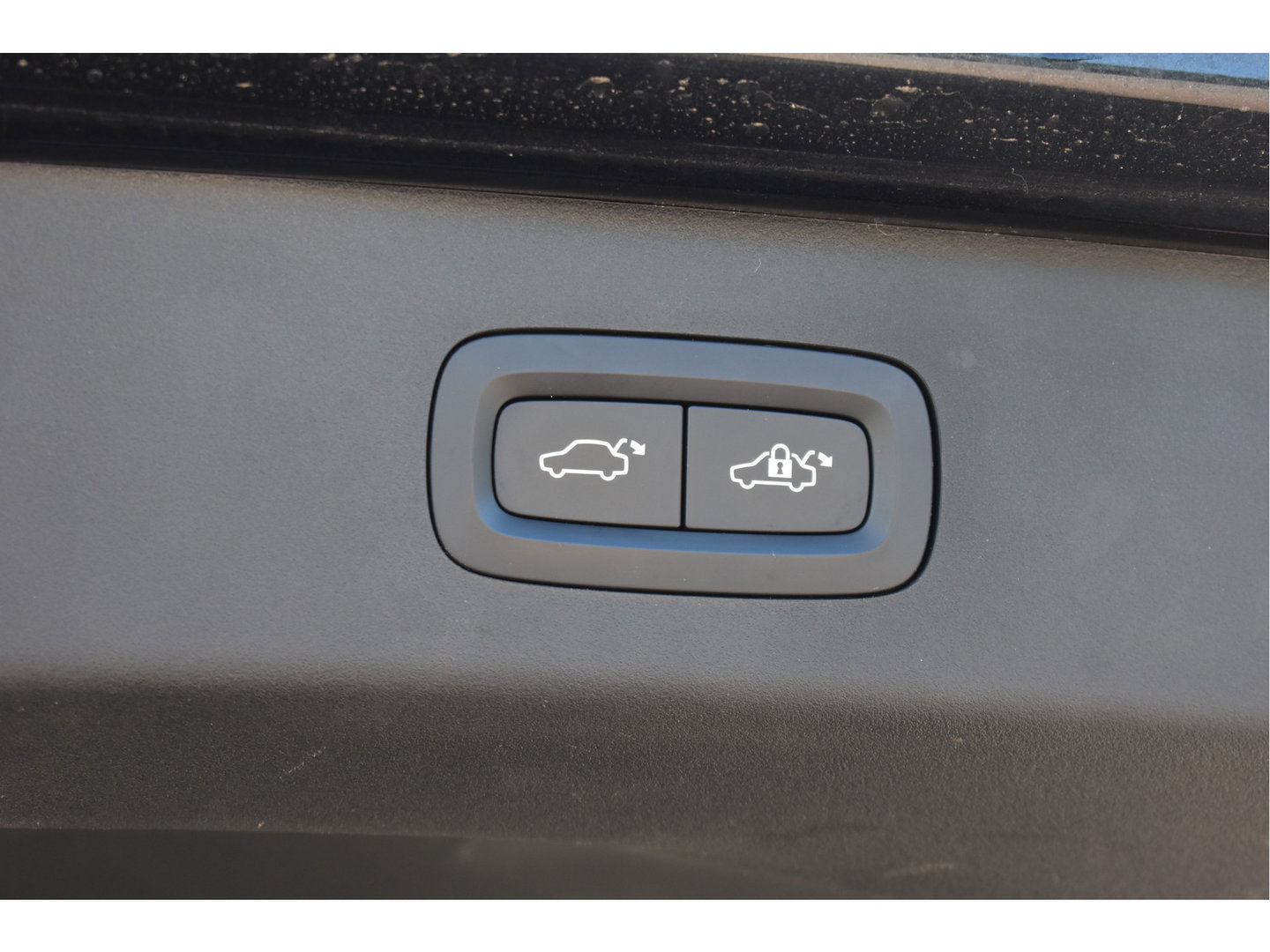Lynk & Co 01 1.5 PHEV 261 pk | Facelift | Trekhaak | 360 gr.camera | Pano | Keyless | Carplay | DAB | Full LED