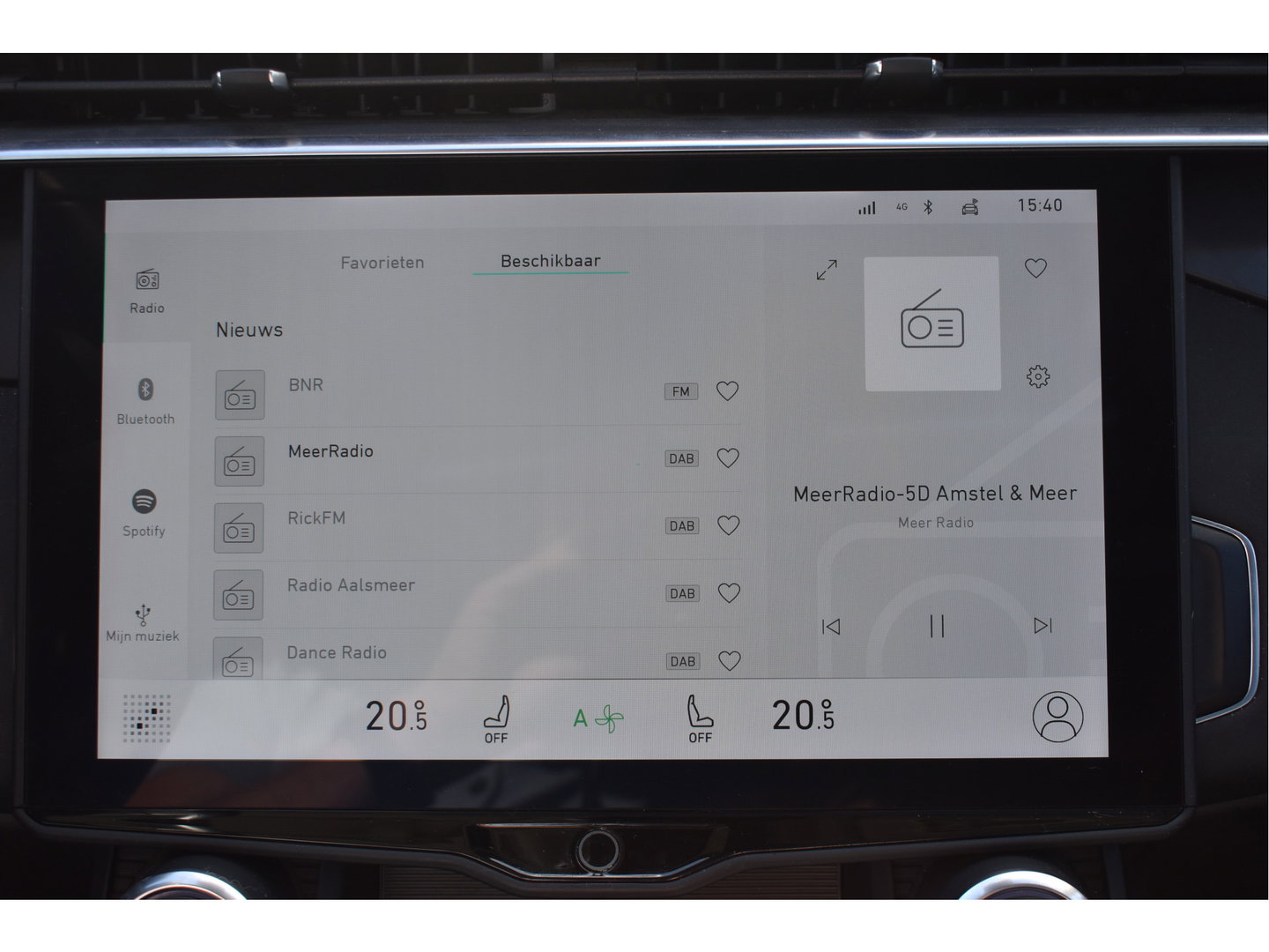Lynk & Co 01 1.5 PHEV 261 pk | Facelift | Trekhaak | 360 gr.camera | Pano | Keyless | Carplay | DAB | Full LED