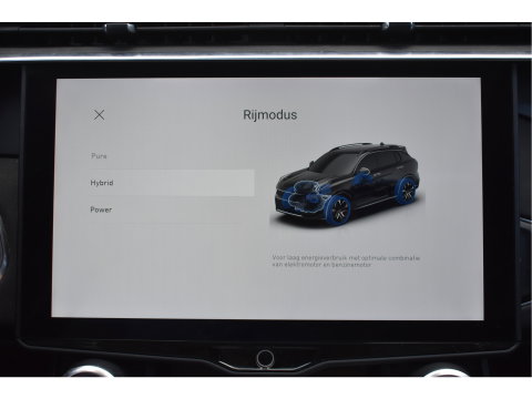 Lynk & Co 01 1.5 PHEV 261 pk | Facelift | Trekhaak | 360 gr.camera | Pano | Keyless | Carplay | DAB | Full LED