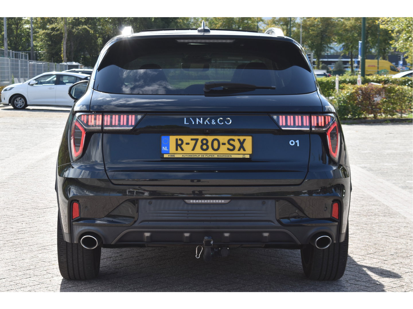 Lynk & Co 01 1.5 PHEV 261 pk | Facelift | Trekhaak | 360 gr.camera | Pano | Keyless | Carplay | DAB | Full LED