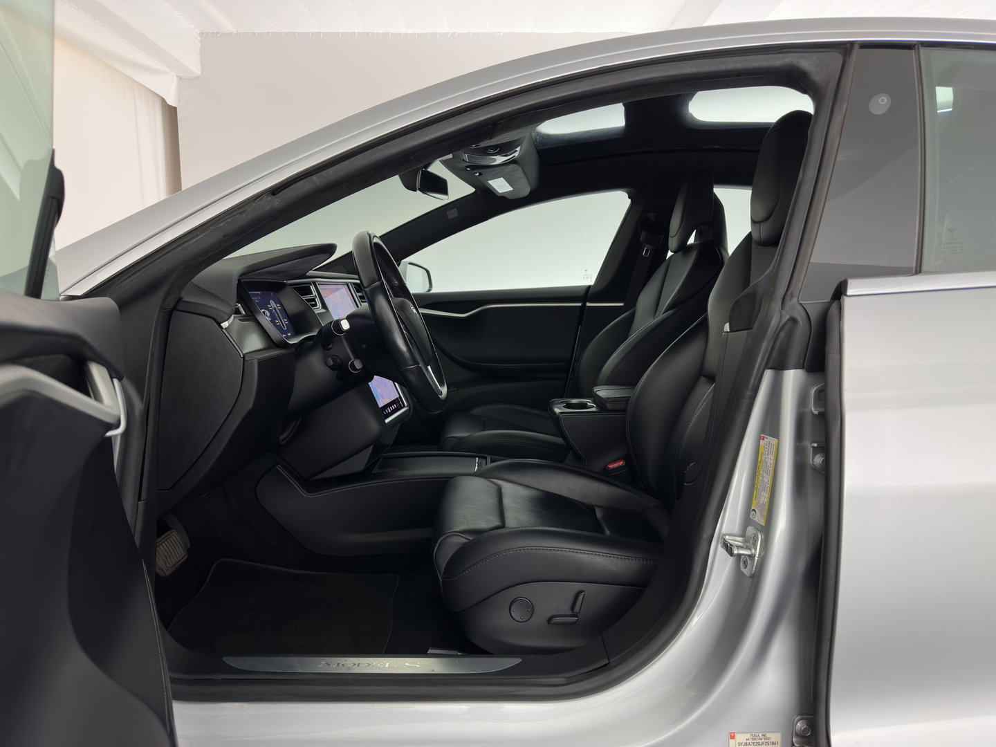 Tesla Model S 75D Base AWD [3-Fase-17kW] {SoH-87%} (INCL-BTW) Aut. *PANO | LEATHER | AIRSUSPENION | FULL-LED | NAVI-FULLMAP | KEYLESS | MEMORY-PACK | HEATED-COMFORTSEATS | DIGI-COCKPIT | AUTO-PILOT | 19"ALU*