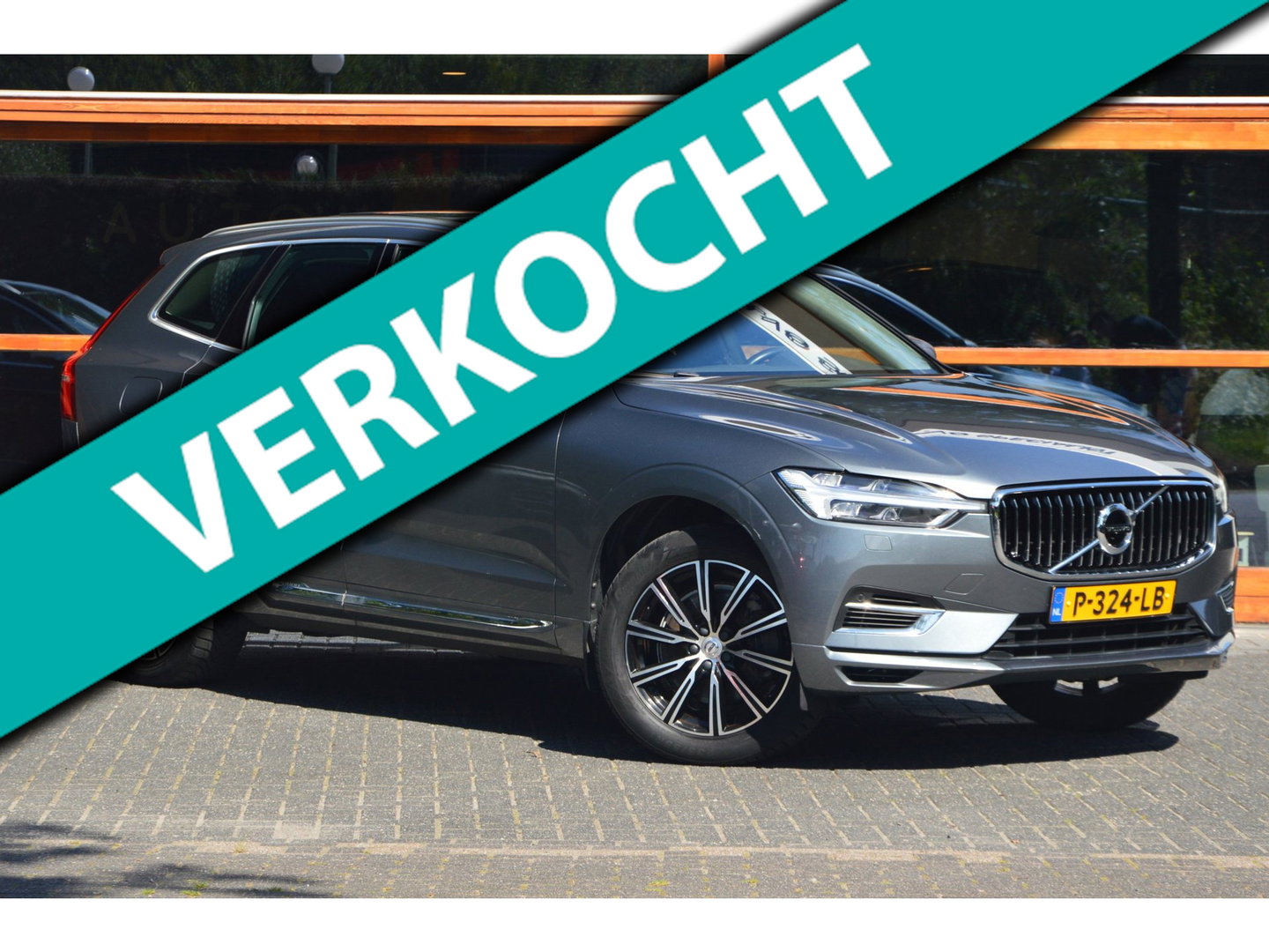 Volvo XC60 T8 Hybride AWD Inscription | Panoramadak | Stoel + Stuur verwarmd | Trekhaak 2100kg | Adaptive Cruise | Apple Carplay |