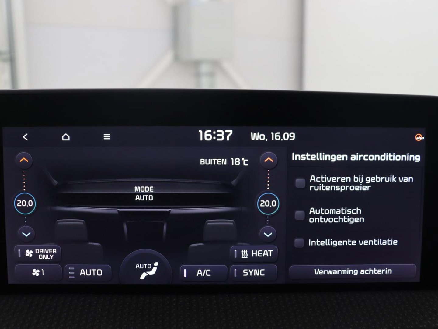 Kia Ev6 Plus 77.4 kWh SOH 94,2% | LED | Meridian Sound | Camera | Apple Carplay | Stoelverwarming/ventilatie |