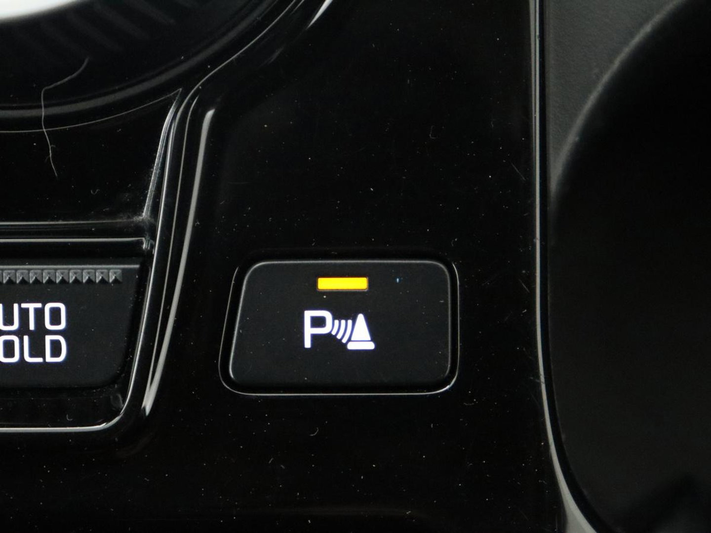 Kia Ev6 Plus 77.4 kWh SOH 94,2% | LED | Meridian Sound | Camera | Apple Carplay | Stoelverwarming/ventilatie |