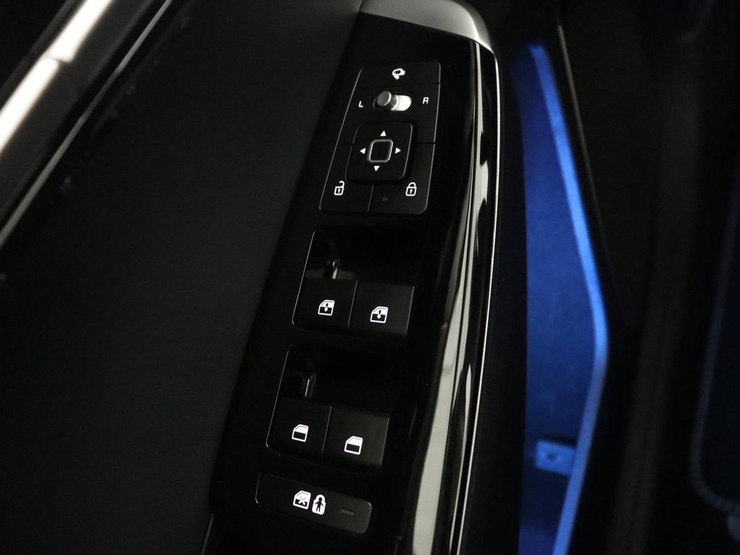 Kia Ev6 Plus 77.4 kWh SOH 94,2% | LED | Meridian Sound | Camera | Apple Carplay | Stoelverwarming/ventilatie |