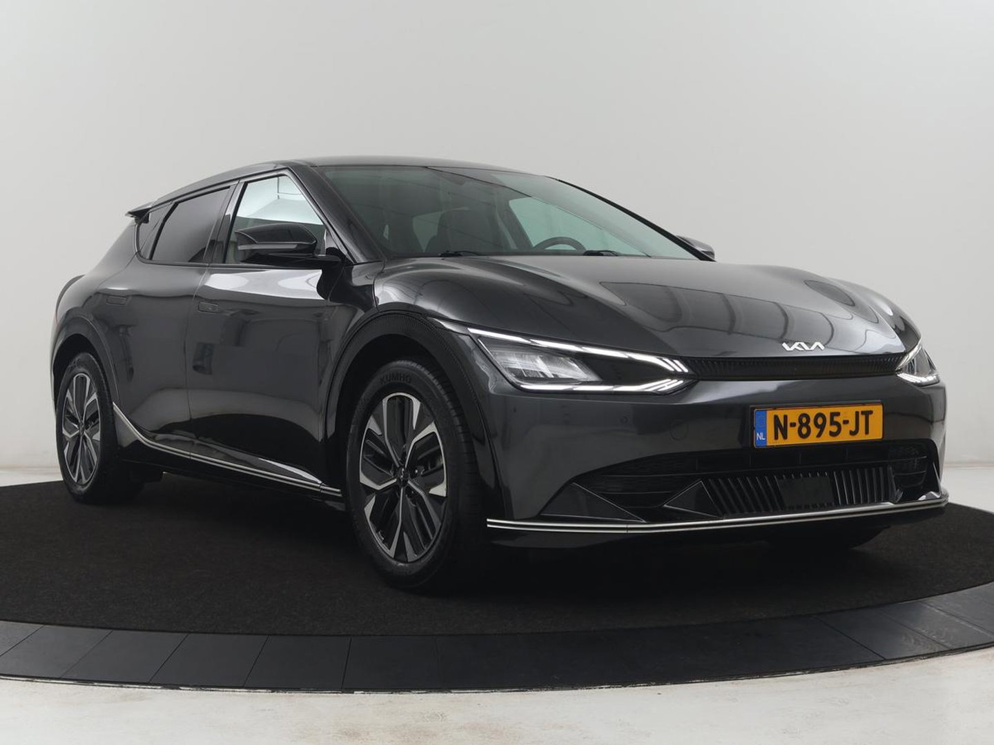 Kia Ev6 Plus 77.4 kWh SOH 94,2% | LED | Meridian Sound | Camera | Apple Carplay | Stoelverwarming/ventilatie |