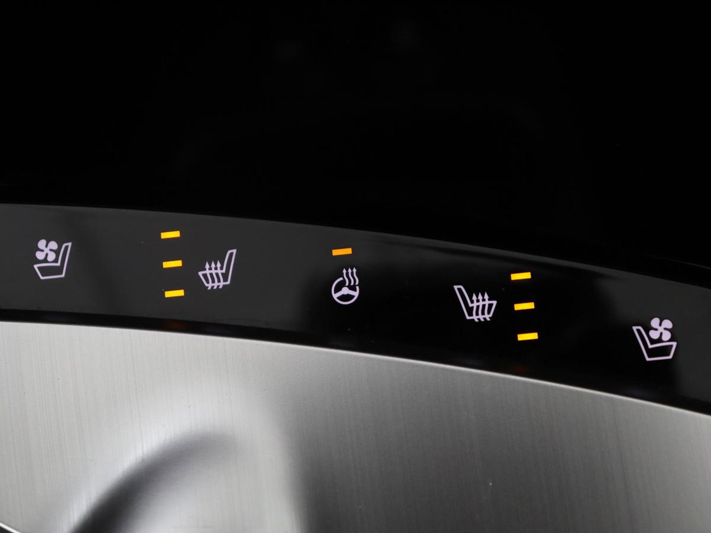 Kia Ev6 Plus 77.4 kWh SOH 94,2% | LED | Meridian Sound | Camera | Apple Carplay | Stoelverwarming/ventilatie |