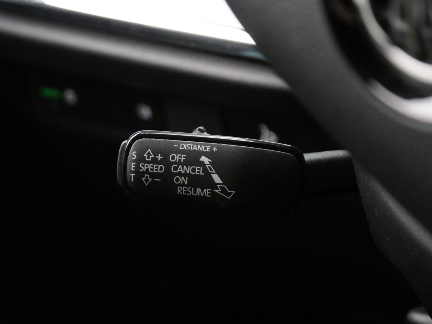 Škoda Enyaq iV 60 WARMTEPOMP/ ADAPTIVE CRUISE/ TREKHAAK/ BLINDSPOT/ CAMERA/ SOH 90%