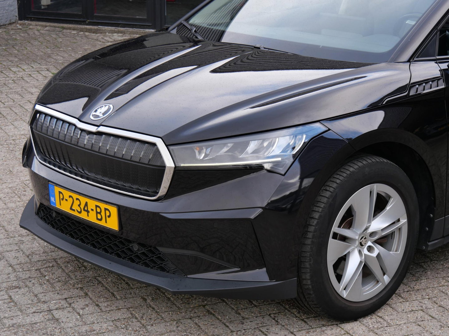 Škoda Enyaq iV 60 WARMTEPOMP/ ADAPTIVE CRUISE/ TREKHAAK/ BLINDSPOT/ CAMERA/ SOH 90%