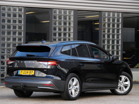 Škoda Enyaq iV 60 WARMTEPOMP/ ADAPTIVE CRUISE/ TREKHAAK/ BLINDSPOT/ CAMERA/ SOH 90%