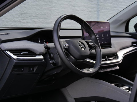 Škoda Enyaq iV 60 WARMTEPOMP/ ADAPTIVE CRUISE/ TREKHAAK/ BLINDSPOT/ CAMERA/ SOH 90%